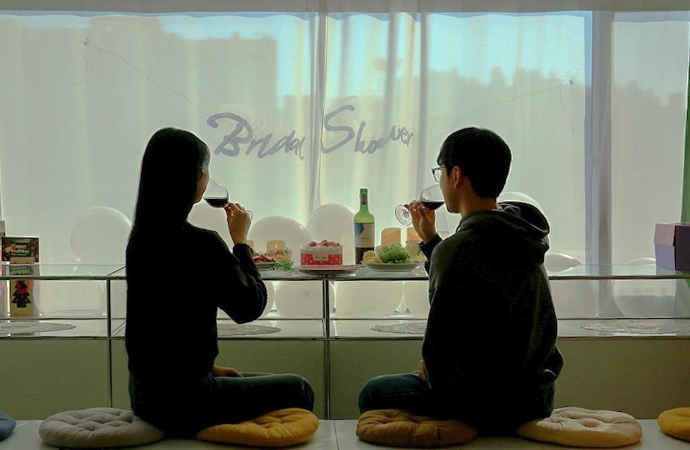 Sans Stay, Free Wine, Projector, 3min Station * Seoul