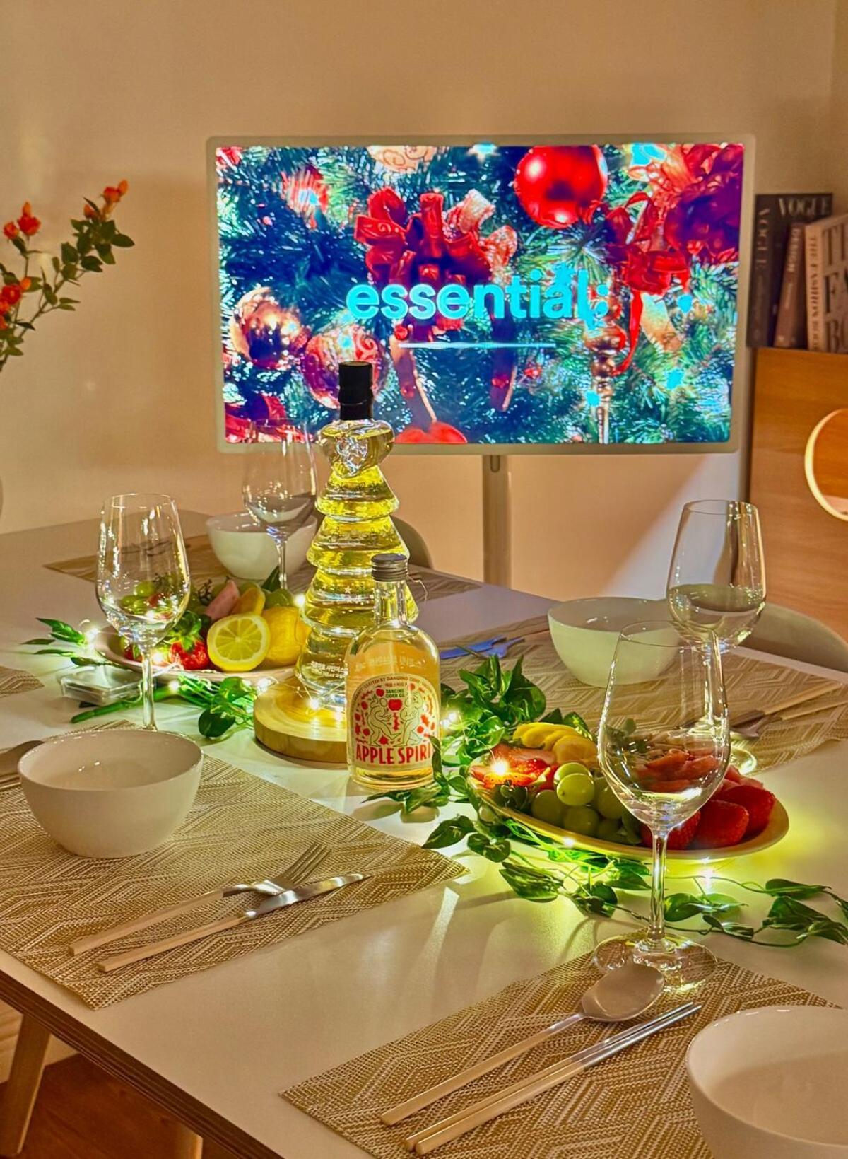 Sans Stay, Free Wine, Projector, 3min Station Seoul